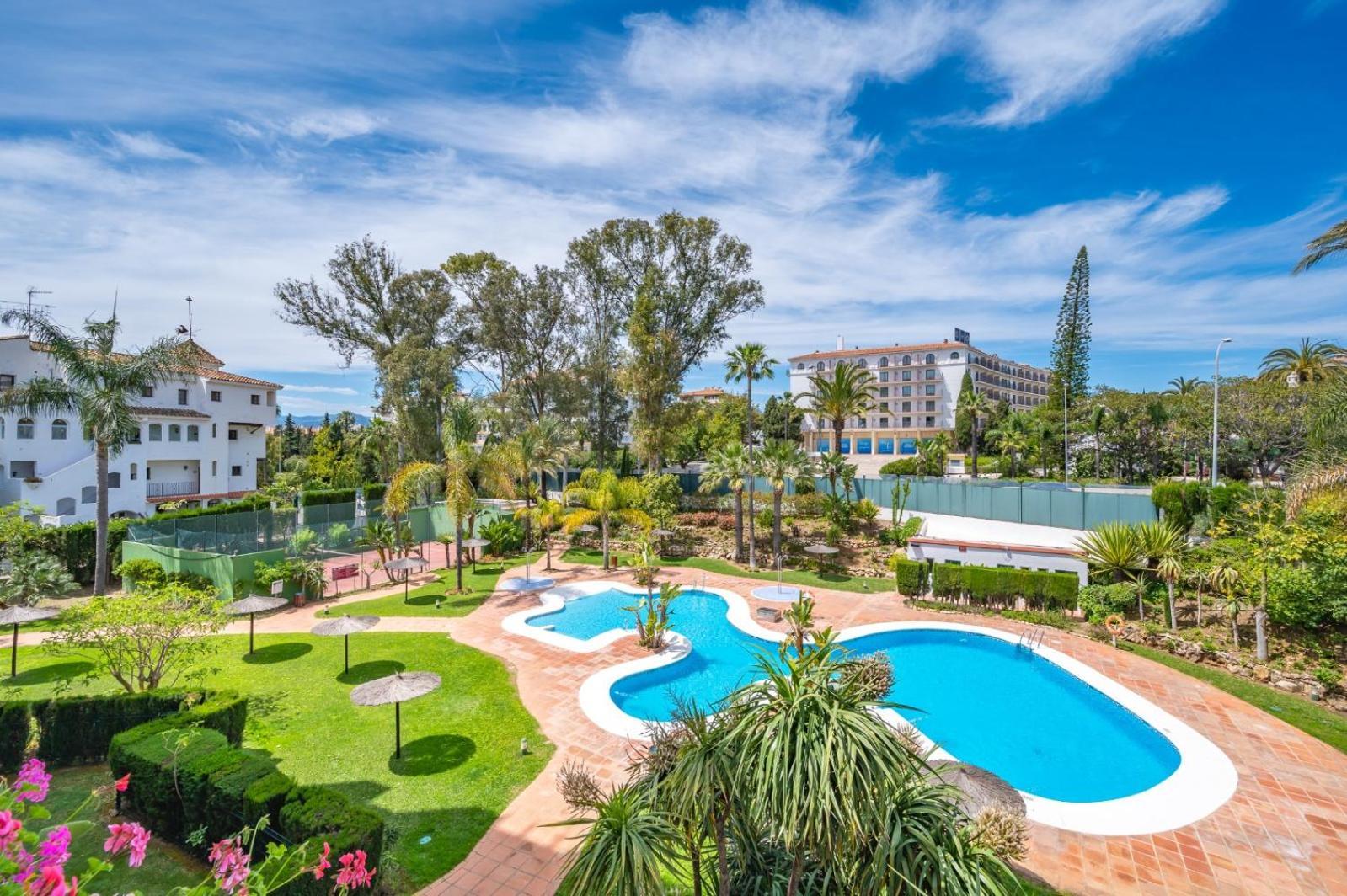 Charming And Spacious Apartment In Medina Garden - Puerto Banus Marbella Luaran gambar