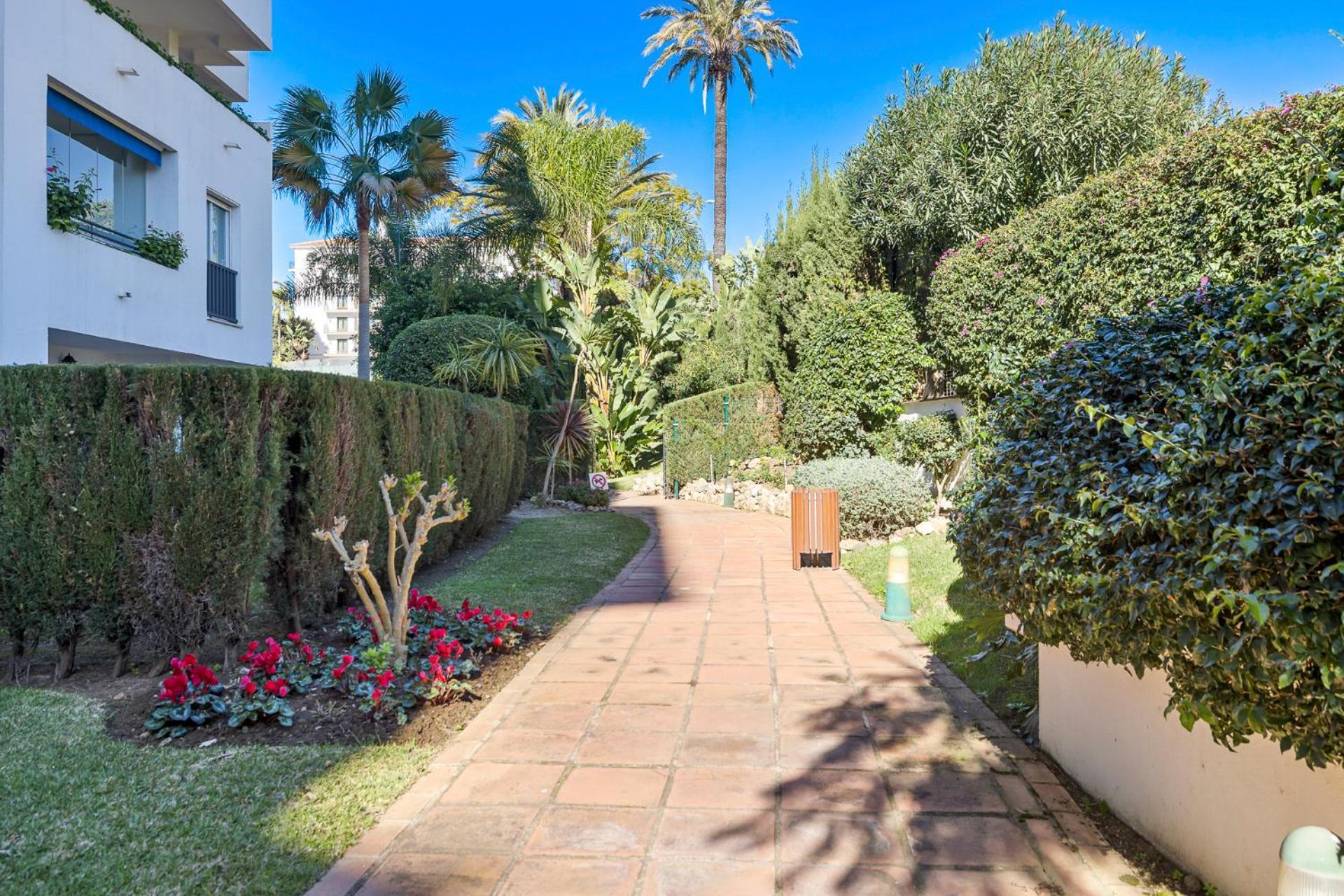 Charming And Spacious Apartment In Medina Garden - Puerto Banus Marbella Luaran gambar