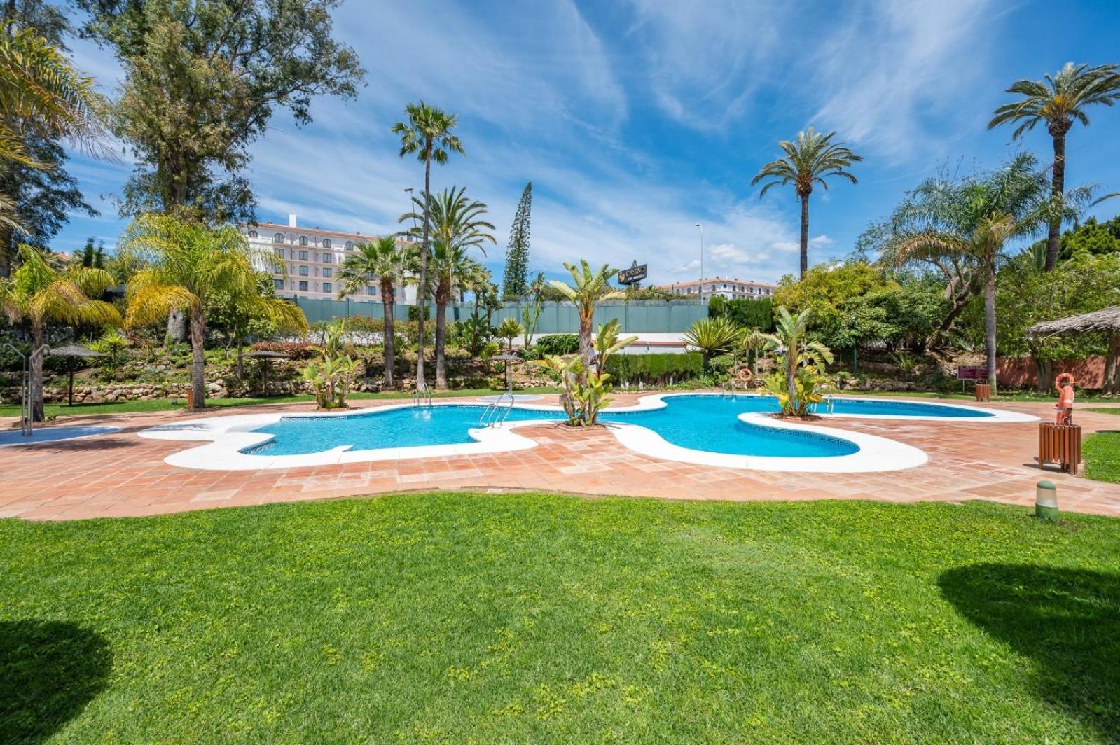 Charming And Spacious Apartment In Medina Garden - Puerto Banus Marbella Luaran gambar